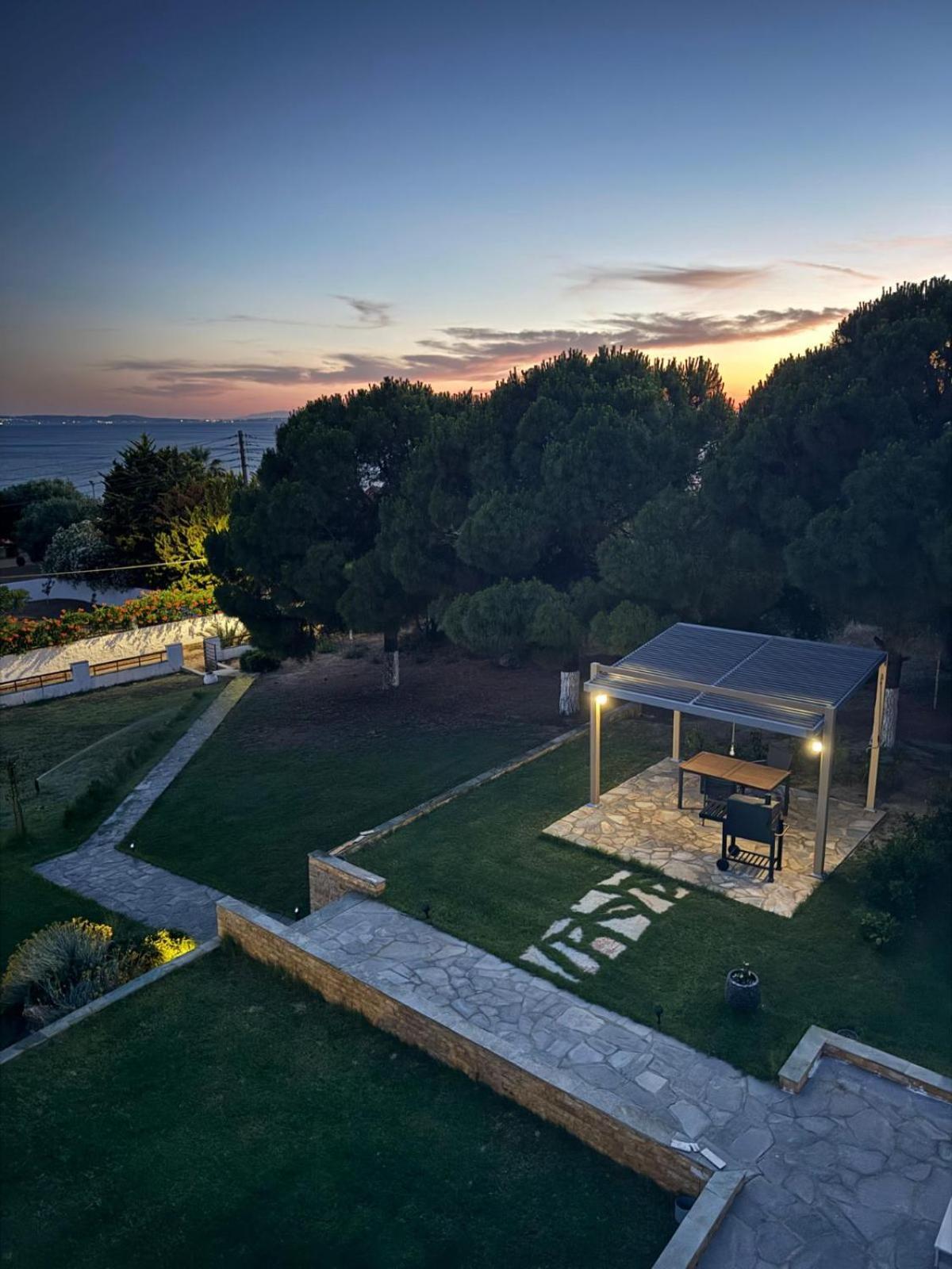 Villa Stadi Nikiti  Luaran gambar